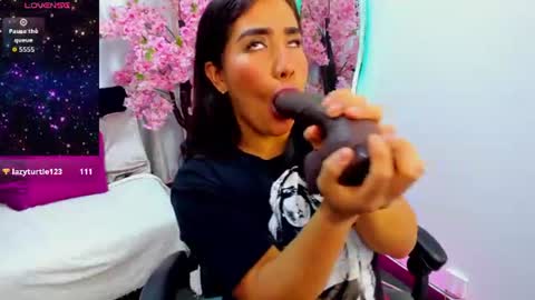 Snapshot of karol_ivonne chatting on 06-09-26, 08:53 karol online show from 06-09-26, 08:53