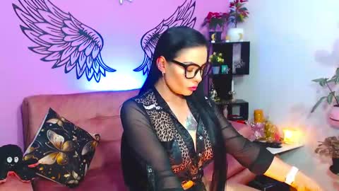 Snapshot of karol_kennedy chatting on 01-20-25, 05:15 Karol Kenedy online show from 01-20-25, 05:15