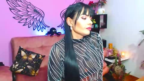 Snapshot of karol_kennedy chatting on 01-28-25, 05:43 Karol Kenedy online show from 01-28-25, 05:43