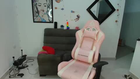    online show from 03-10-25, 09:21