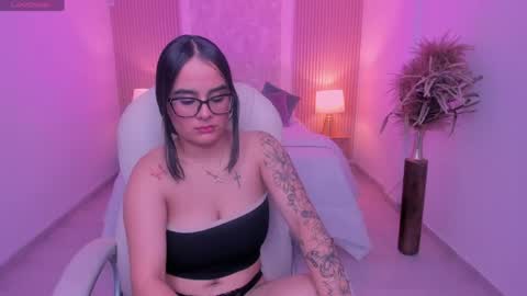 karol_priston online show from 04-21-26, 03:13