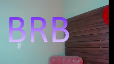 karol_yesenia online show from 10-08-25, 03:42