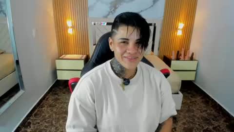 Karol and Luna online show from 06-19-26, 07:17