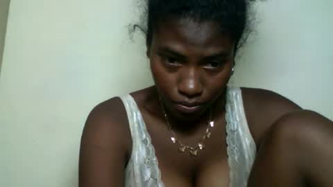 Snapshot of karoliee chatting on 04-15-26, 07:58 karoliee online show from 04-15-26, 07:58