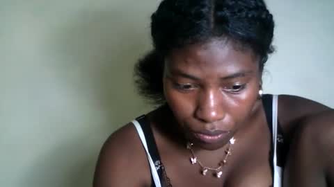 Snapshot of karoliee chatting on 04-18-26, 07:29 karoliee online show from 04-18-26, 07:29
