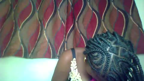 Snapshot of karoliee chatting on 05-09-26, 04:34 karoliee online show from 05-09-26, 04:34