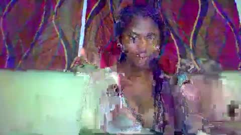 Snapshot of karoliee chatting on 05-13-26, 11:40 karoliee online show from 05-13-26, 11:40