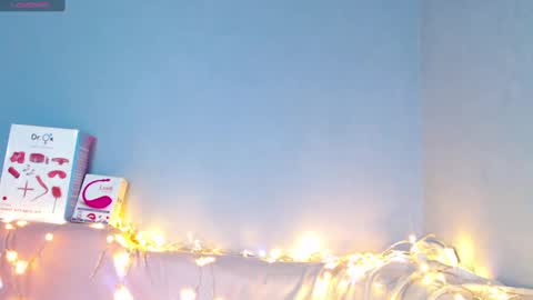 Kira online show from 01-30-25, 06:24