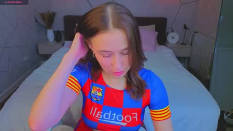 Karolina online show from 04-29-26, 09:24