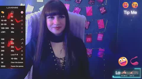 Caroline online show from 12-04-25, 07:17