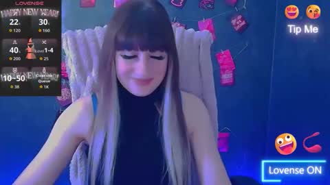 Snapshot of karolina_mia chatting on 05-03-26, 05:46 Caroline online show from 05-03-26, 05:46
