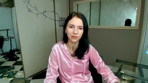 Karolina online show from 12-13-24, 06:42