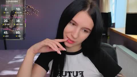 Snapshot of karolinablack chatting on 05-29-26, 06:22 Karolina online show from 05-29-26, 06:22