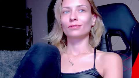 karoline121 online show from 10-07-25, 09:34