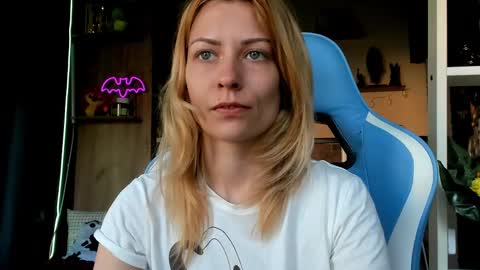 karoline121 online show from 03-24-26, 05:45