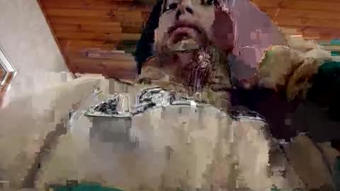 Snapshot of karolineburnx chatting on 10-31-25, 08:59 Isa online show from 10-31-25, 08:59