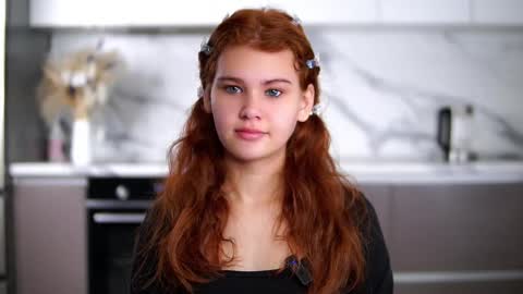 Snapshot of karolinerush chatting on 11-20-25, 12:16 lina online show from 11-20-25, 12:16