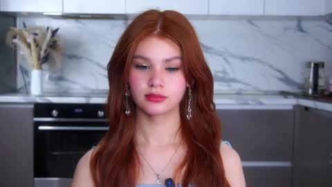 Snapshot of karolinerush chatting on 12-05-25, 12:14 lina online show from 12-05-25, 12:14