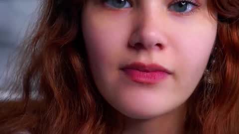 Snapshot of karolinerush chatting on 12-18-25, 11:27 lina online show from 12-18-25, 11:27