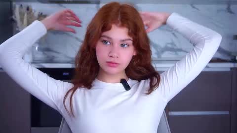 Snapshot of karolinerush chatting on 01-06-26, 12:31 lina online show from 01-06-26, 12:31