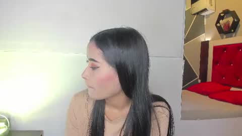 Snapshot of karoll014 chatting on 07-01-26, 11:56 Karol online show from 07-01-26, 11:56
