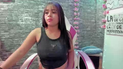 Snapshot of karoll__sex chatting on 10-12-25, 01:21 KAROLL online show from 10-12-25, 01:21