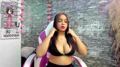 Snapshot of karoll__sex chatting on 11-12-25, 12:16 KAROLL online show from 11-12-25, 12:16