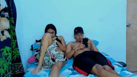 karoll_y_erik online show from 11-21-25, 02:10