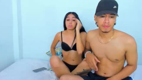 karoll_y_erik online show from 12-16-25, 04:17