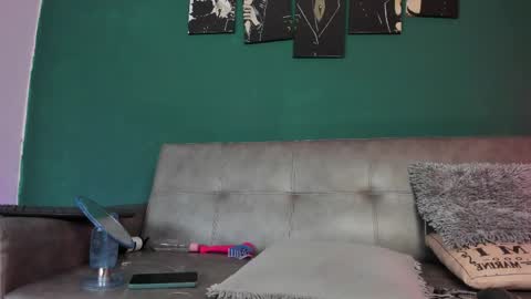Snapshot of karolsweet_ chatting on 05-27-26, 02:25 KarolSweet online show from 05-27-26, 02:25