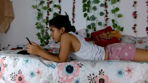 Snapshot of karolsweetvagi chatting on 07-07-26, 06:12 karol online show from 07-07-26, 06:12