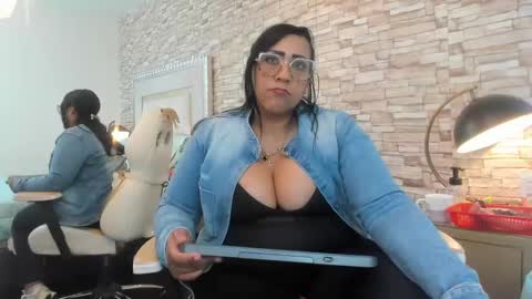Snapshot of karolwestt chatting on 10-07-25, 04:04 karolwestt online show from 10-07-25, 04:04