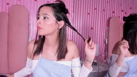 Snapshot of karriewatson chatting on 07-19-26, 01:37 Greta Brown online show from 07-19-26, 01:37