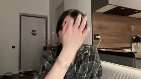 Izzy online show from 05-31-26, 11:17