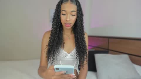 Kary Moon online show from 10-26-25, 07:42