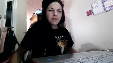 Snapshot of kassyk4 chatting on 07-13-26, 04:26 KassyK online show from 07-13-26, 04:26
