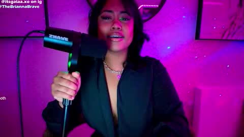 Snapshot of kat2025 chatting on 02-24-26, 04:10 BriannaBrave online show from 02-24-26, 04:10