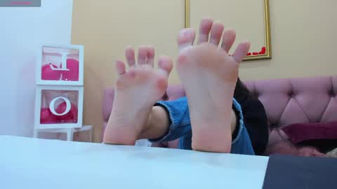 kat__cat online show from 04-11-26, 01:43