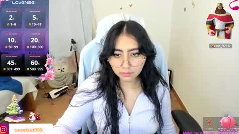 Snapshot of kat_ly_chan chatting on 12-13-24, 03:11 Kat       online show from 12-13-24, 03:11