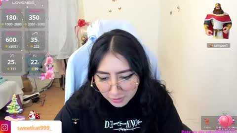 Snapshot of kat_ly_chan chatting on 12-29-24, 05:22 Kat       online show from 12-29-24, 05:22