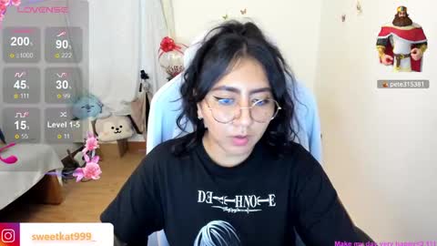 Snapshot of kat_ly_chan chatting on 02-18-25, 05:42 Kat       online show from 02-18-25, 05:42