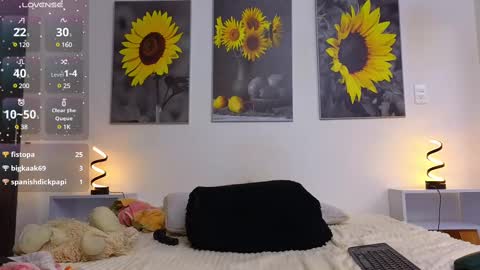 Katalina online show from 02-18-25, 01:43