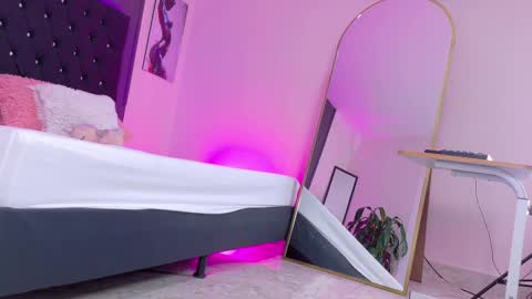 Snapshot of kataaleya__12 chatting on 01-17-26, 11:59 kataaleya__12 online show from 01-17-26, 11:59