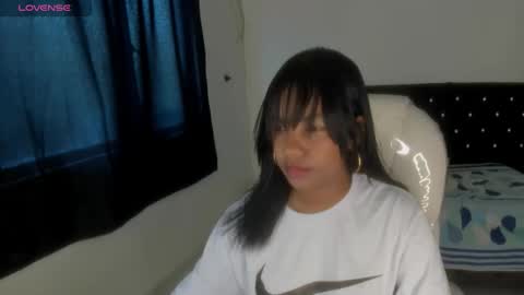 Snapshot of katalella_ds chatting on 12-19-25, 09:44 kata online show from 12-19-25, 09:44
