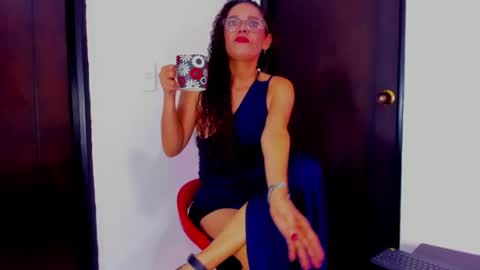 kataleya  online show from 06-25-26, 12:42