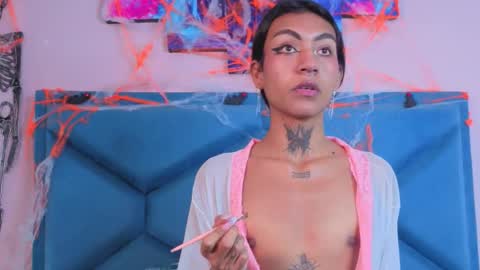 Snapshot of kataleyaa_horny chatting on 10-17-25, 02:04 kataleya horny online show from 10-17-25, 02:04