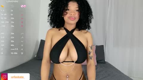 Snapshot of kataleyacandy chatting on 02-18-26, 11:33 Kataleya online show from 02-18-26, 11:33