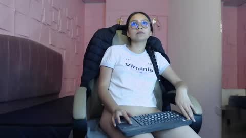 Katalina online show from 03-31-26, 01:55