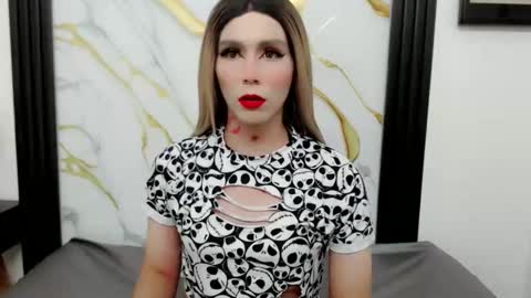 Snapshot of katalina_hot2 chatting on 04-27-26, 09:46 Katalella hot2 online show from 04-27-26, 09:46