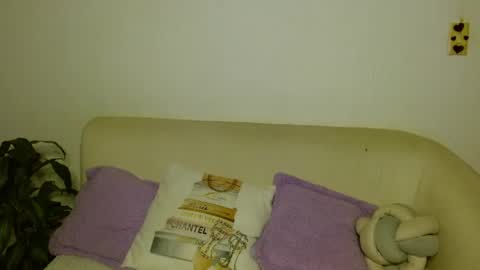 Snapshot of katalina_sexygirl chatting on 06-06-26, 05:12 Katalina online show from 06-06-26, 05:12